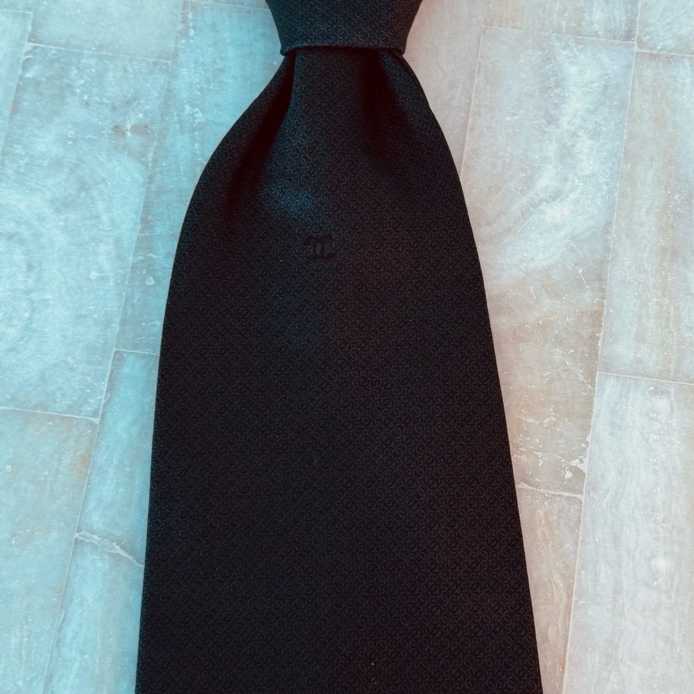 CHANEL Fabulous ladies tie, 100% Silk, original box and bow, black - Picture 3 of 13